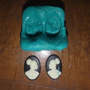 Double Cavity African Woman 13x18 Mm Cameo Cabochon Mold For Resin/Polymer Clay